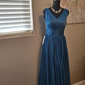 Chic Ocean Blue Evening Gown With Sparkle